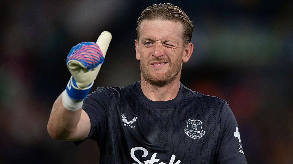 پیکفورد در آستانه مذاکرات برای تمدید قرارداد با اورتون